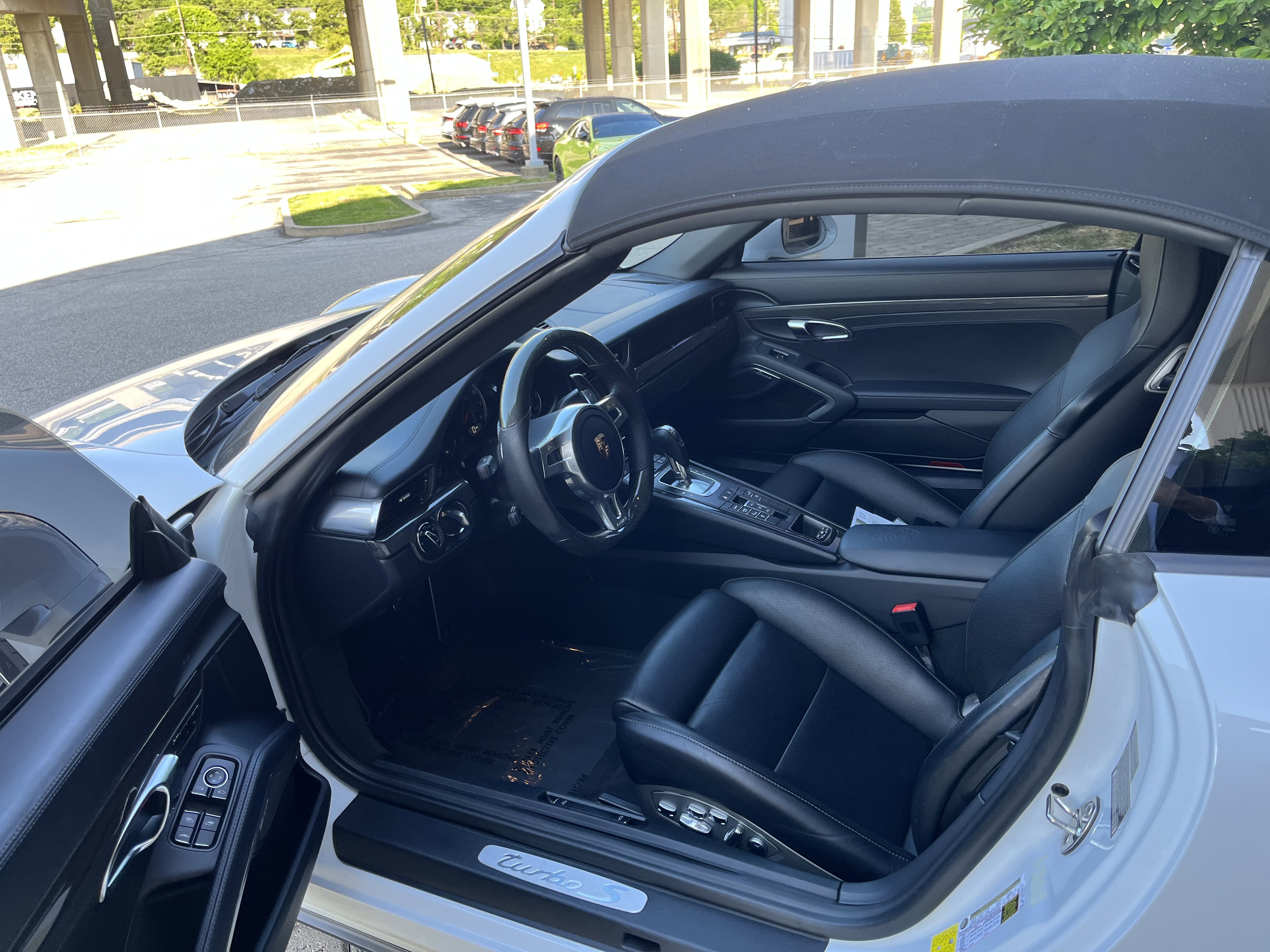 Used 2015 Porsche 911 Turbo S w/ High-end Infotainment Package AWD/4WD image 7