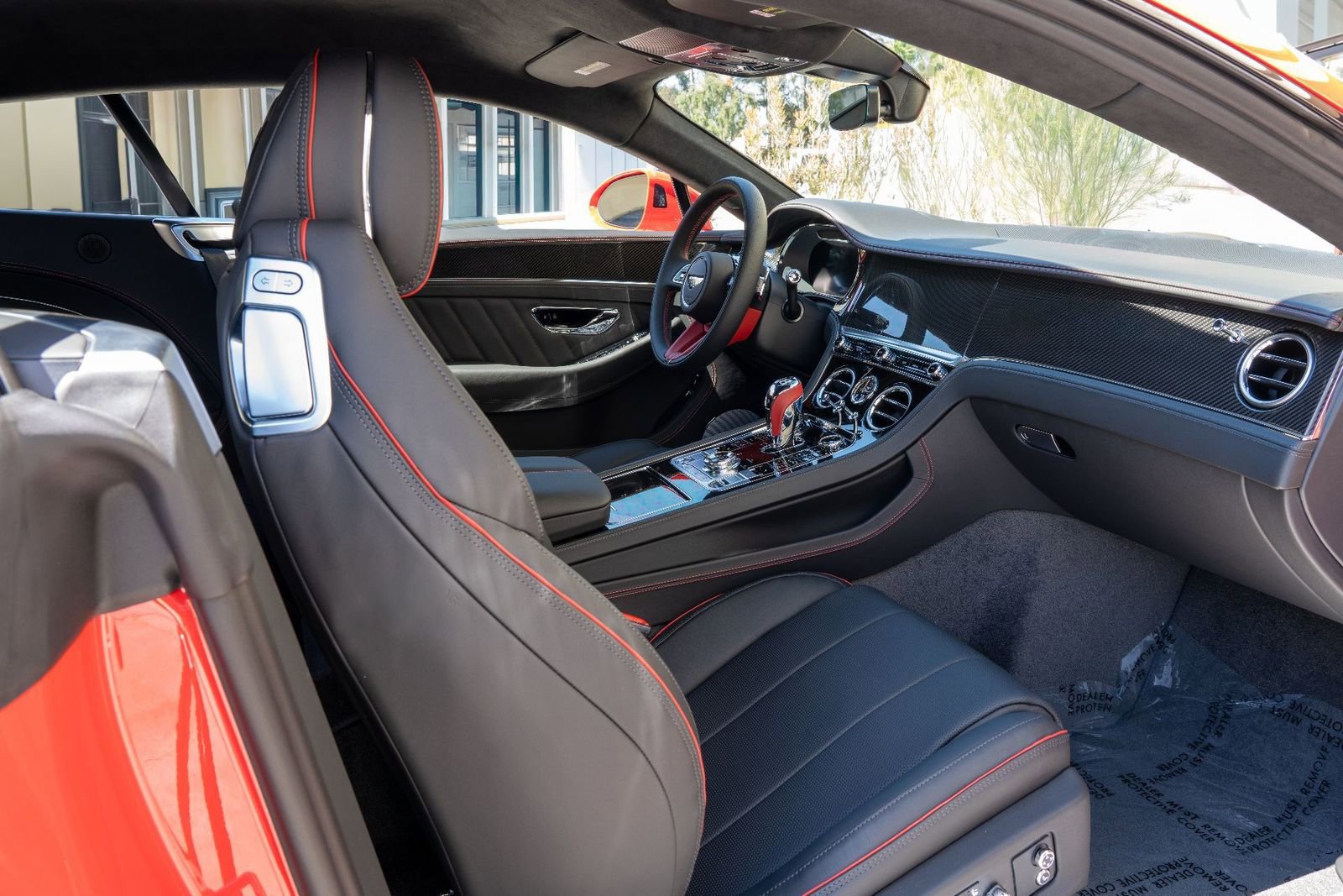 Used 2024 Bentley Continental GT image 3