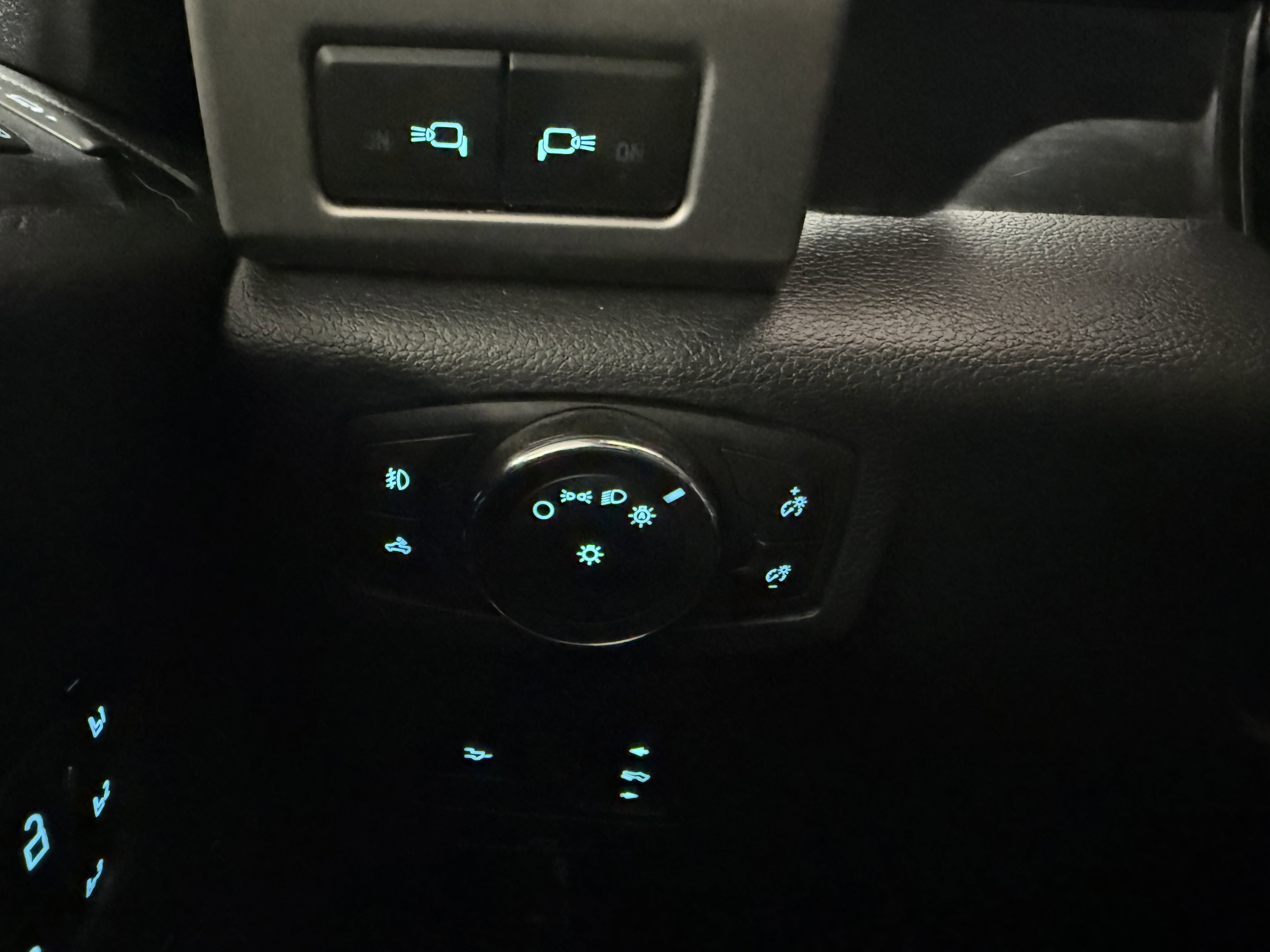 Used 2022 Ford F250 Platinum AWD/4WD image 17