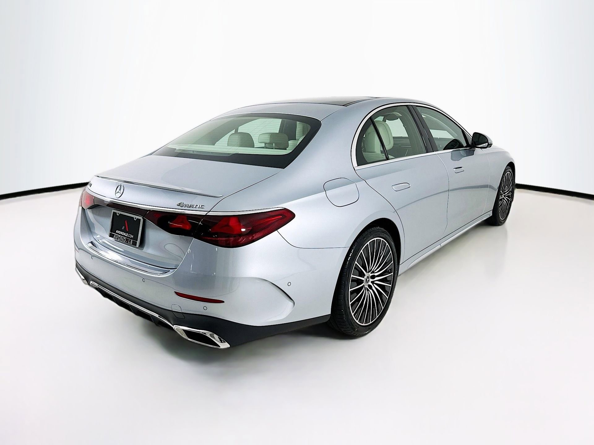 New 2026 Mercedes-Benz E 450 4MATIC Sedan image 8
