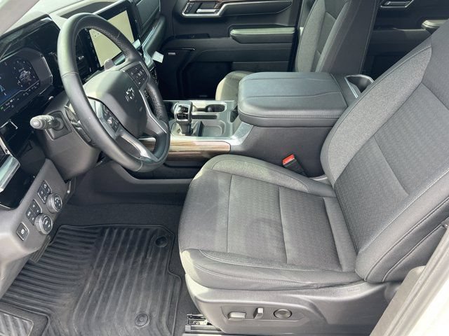 Used 2024 Chevrolet Silverado 1500 RST w/ Convenience Package II AWD/4WD image 37