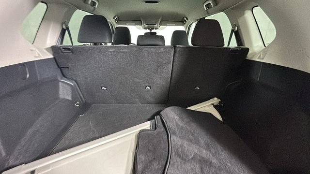 Used 2022 Nissan Rogue S FWD image 29