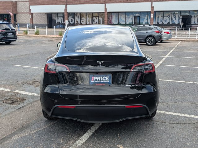 Used 2025 Tesla Model Y Long Range AWD/4WD image 7