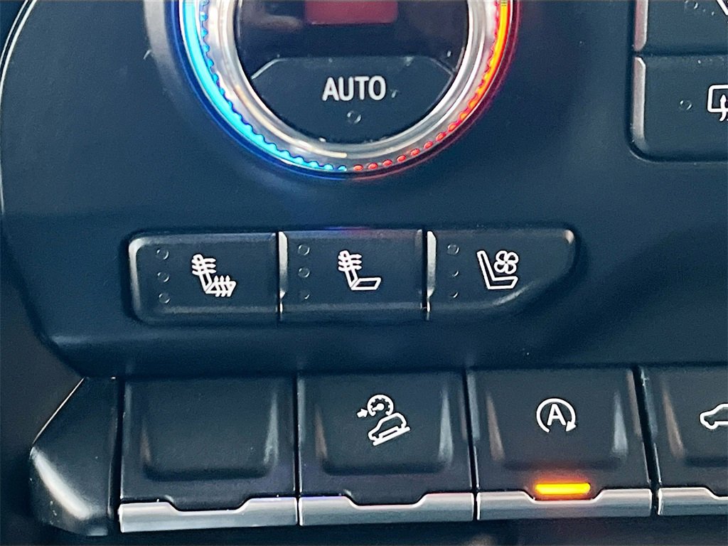 Used 2020 GMC Sierra 1500 SLT w/ SLT Premium Package image 19