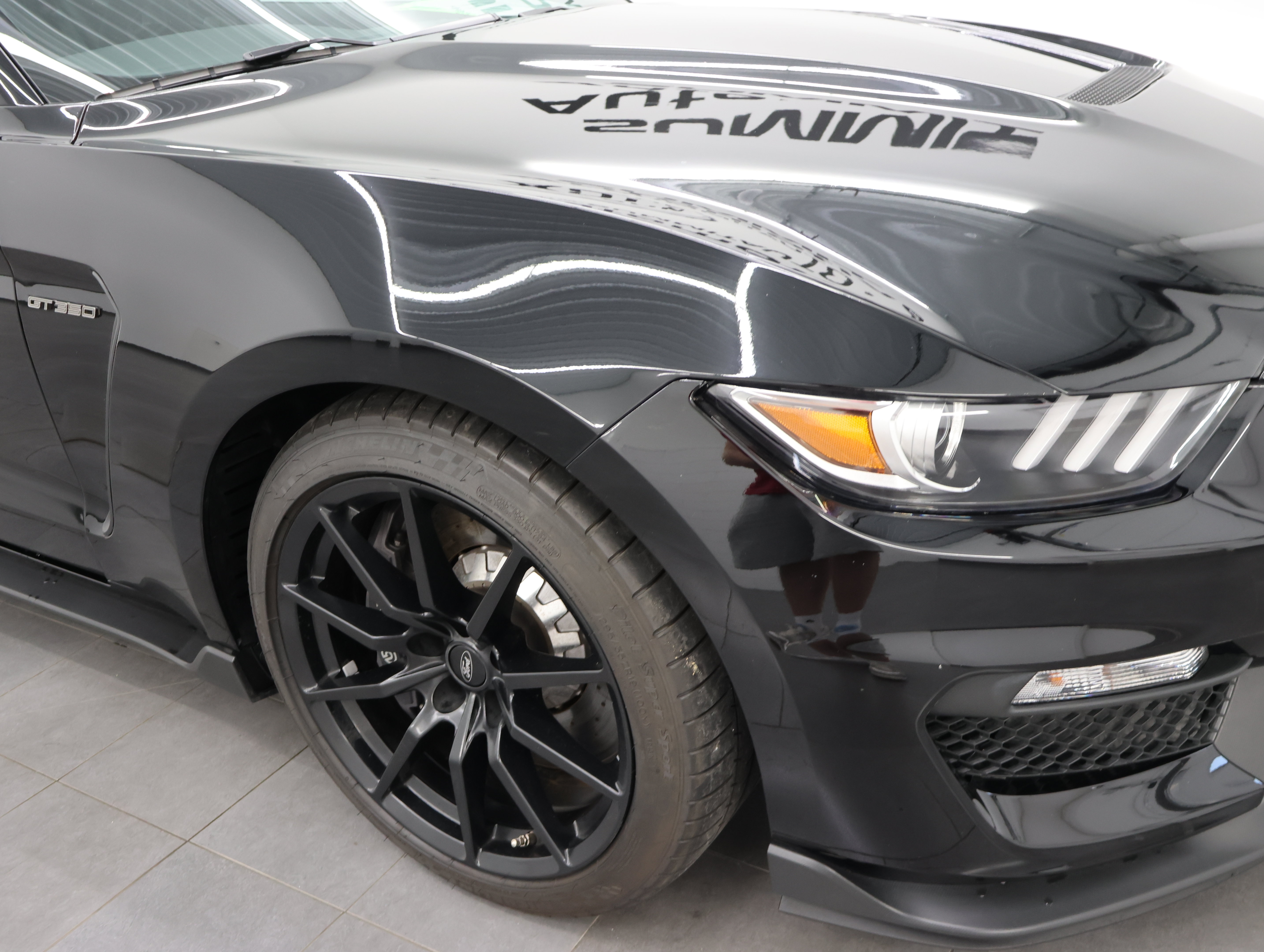 Used 2018 Ford Mustang Shelby GT350 w/ Electronics Package RWD image 25