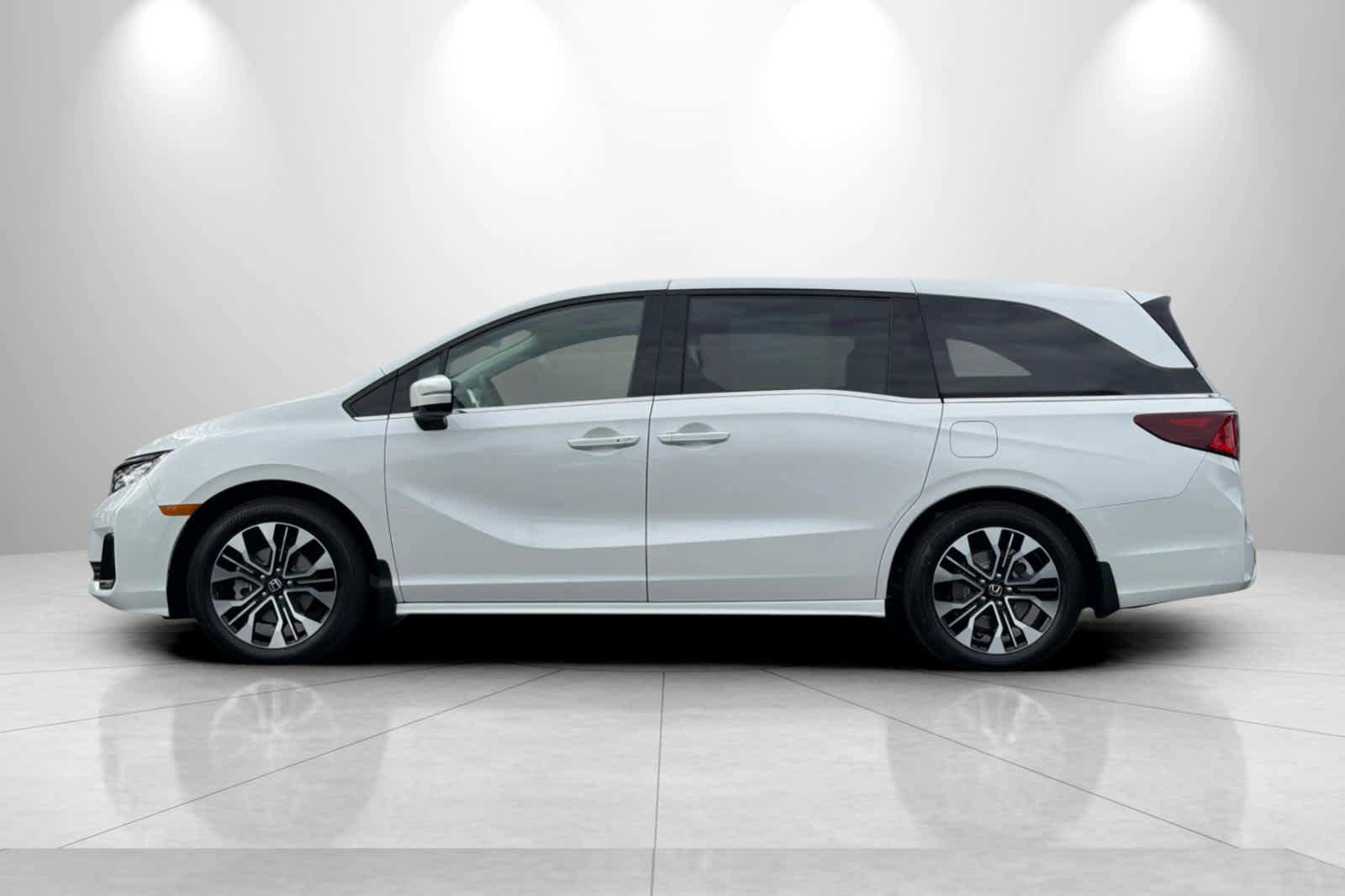 New 2027 Honda Odyssey Elite image 5