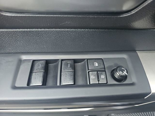Used 2022 Toyota Tundra SR5 AWD/4WD image 18