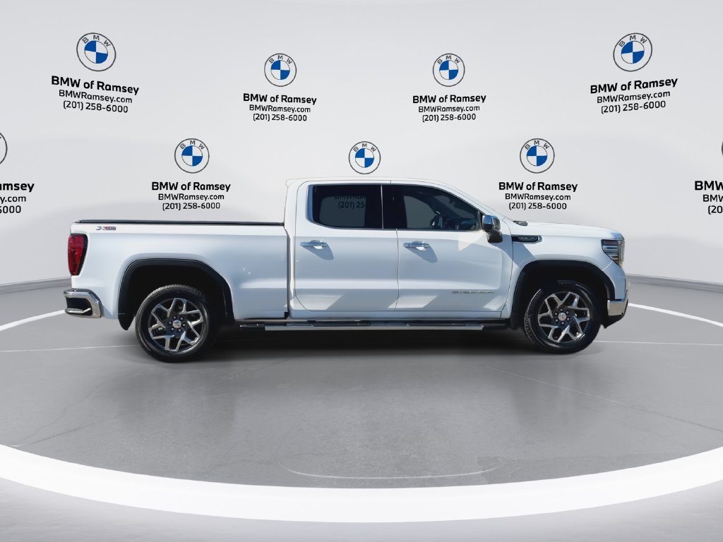 Used 2023 GMC Sierra 1500 SLT w/ SLT Premium Package AWD/4WD image 9
