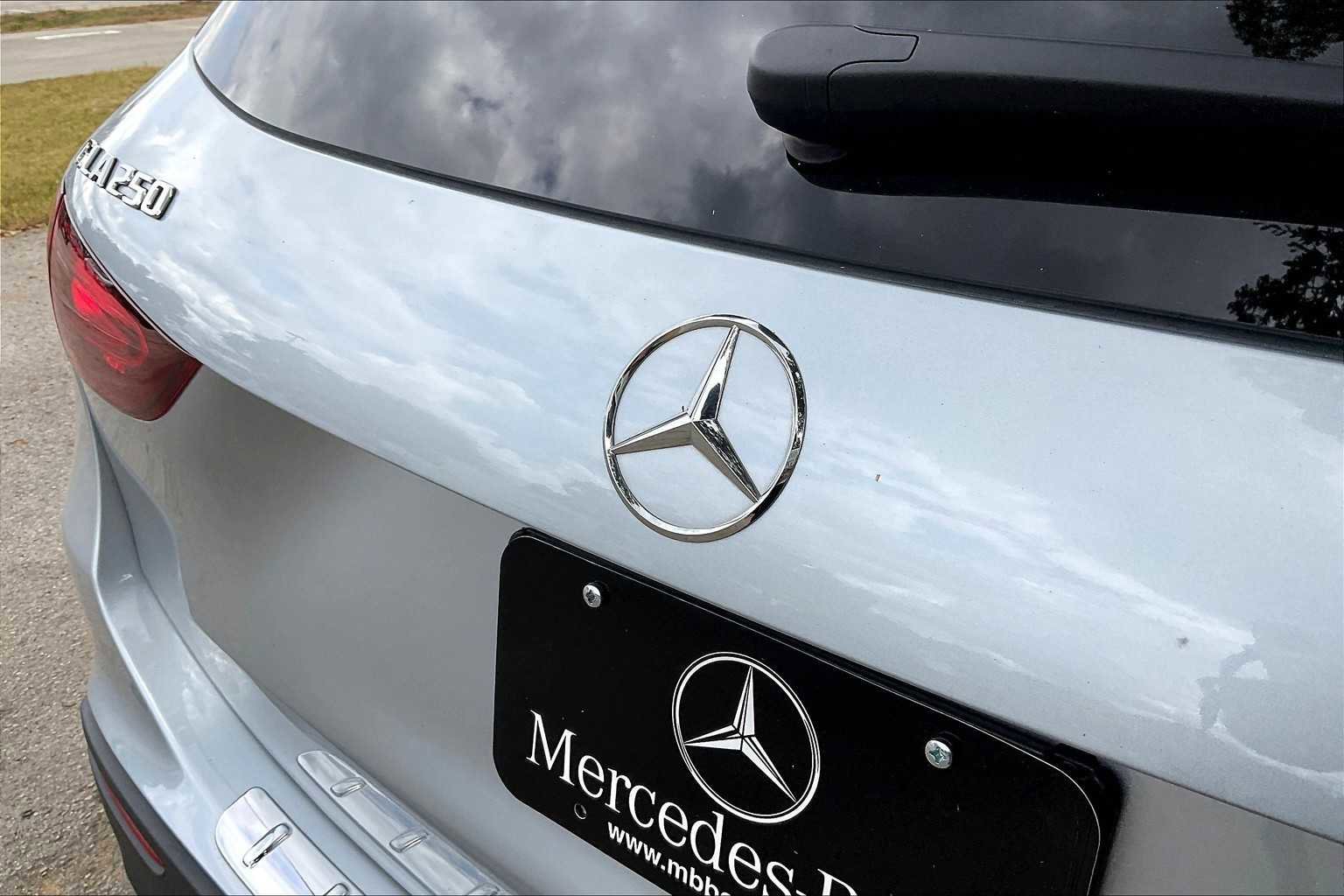 Certified 2025 Mercedes-Benz GLA 250 image 26