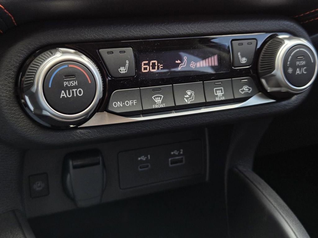 New 2025 Nissan Versa SR w/ Trunk Package image 20