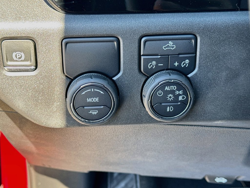 Used 2024 Chevrolet Silverado 1500 RST w/ Protection Package RWD image 11