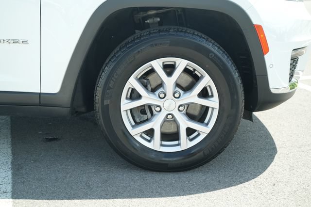 Used 2022 Jeep Grand Cherokee L Limited w/ Luxury Tech Group II AWD/4WD image 50