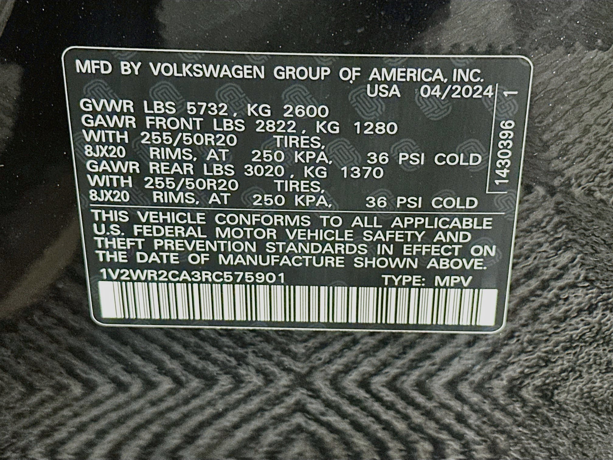 Used 2024 Volkswagen Atlas SE FWD image 12