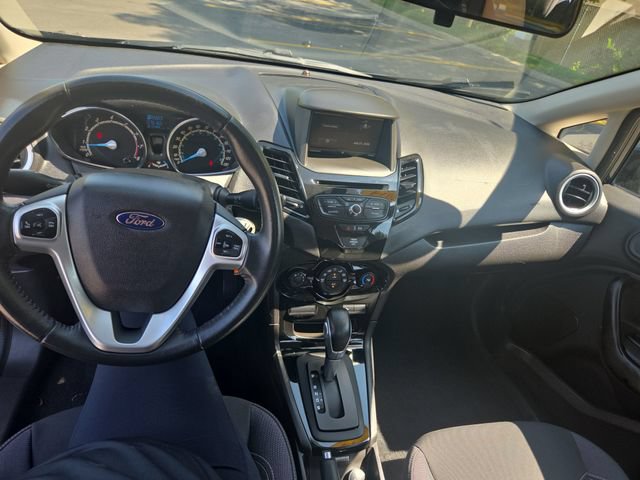 Used 2014 Ford Fiesta SE w/ Equipment Group 201A FWD image 16