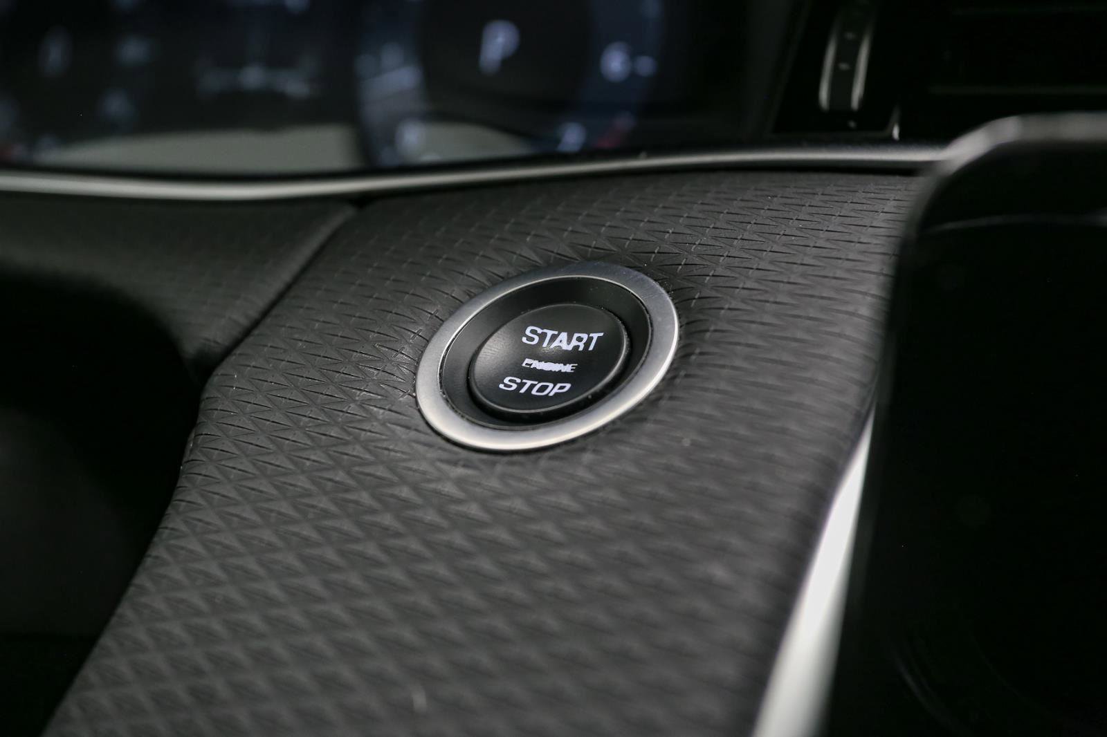 Used 2023 Land Rover Range Rover Evoque S image 37