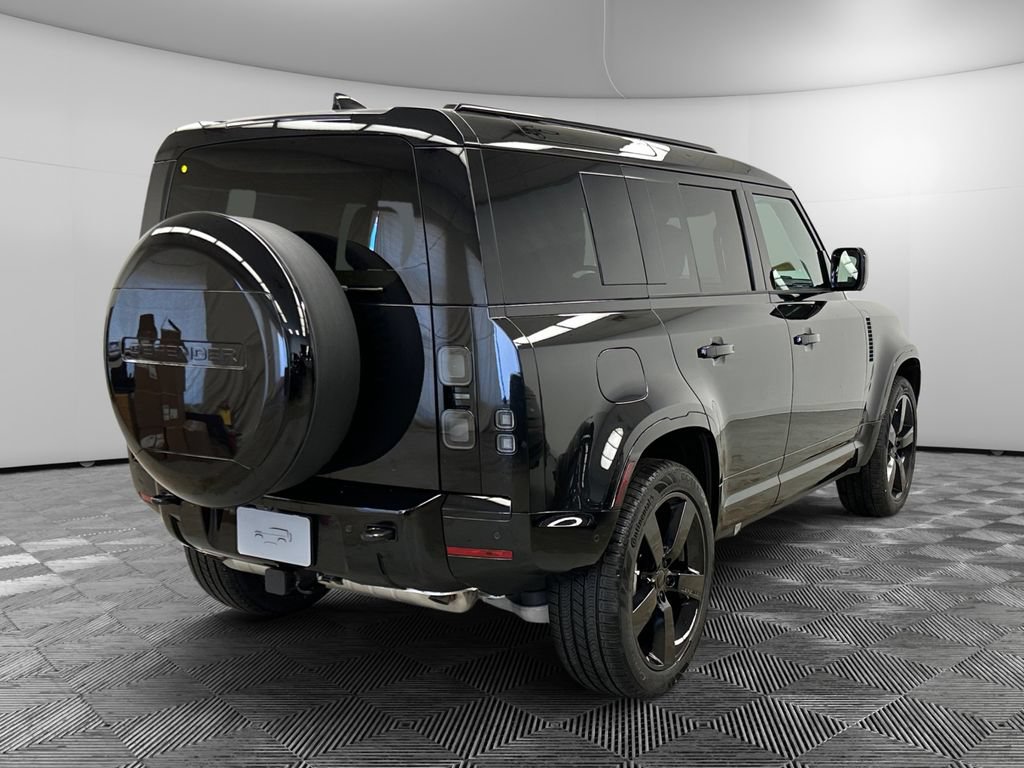 New 2026 Land Rover Defender 110 X-Dynamic SE AWD/4WD image 5