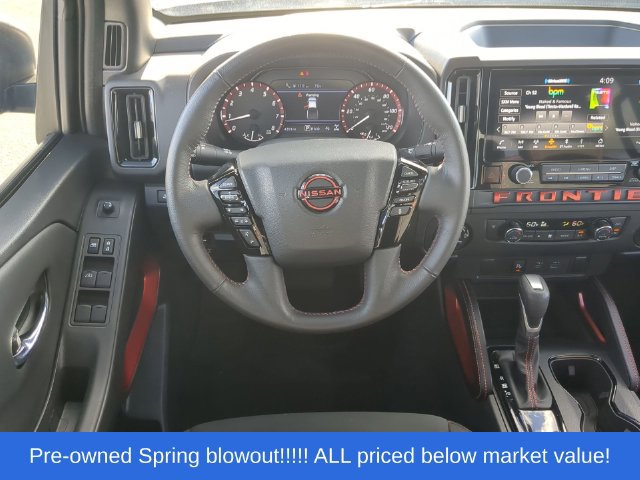 Used 2025 Nissan Frontier PRO-4X AWD/4WD image 38