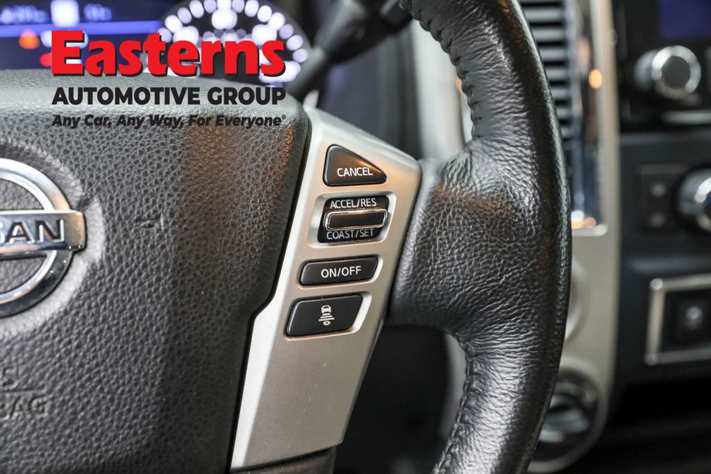 Used 2020 Nissan Titan SV w/ SV Convenience Package image 18