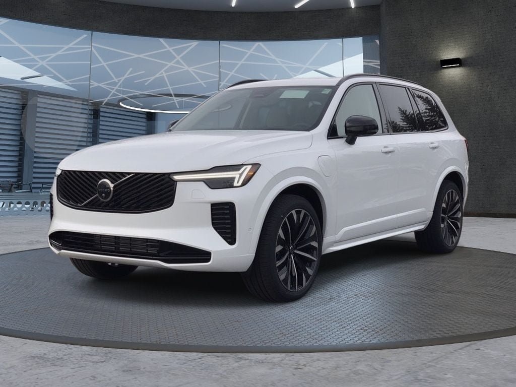 New 2026 Volvo XC90 T8 Ultra w/ Protection Package Premier AWD/4WD image 2