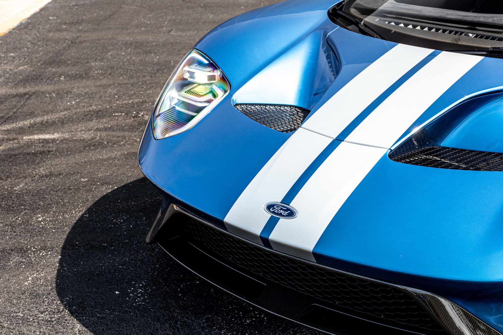 Used 2019 Ford GT image 26