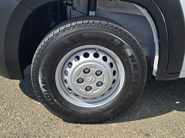Used 2025 RAM ProMaster 2500 FWD image 28
