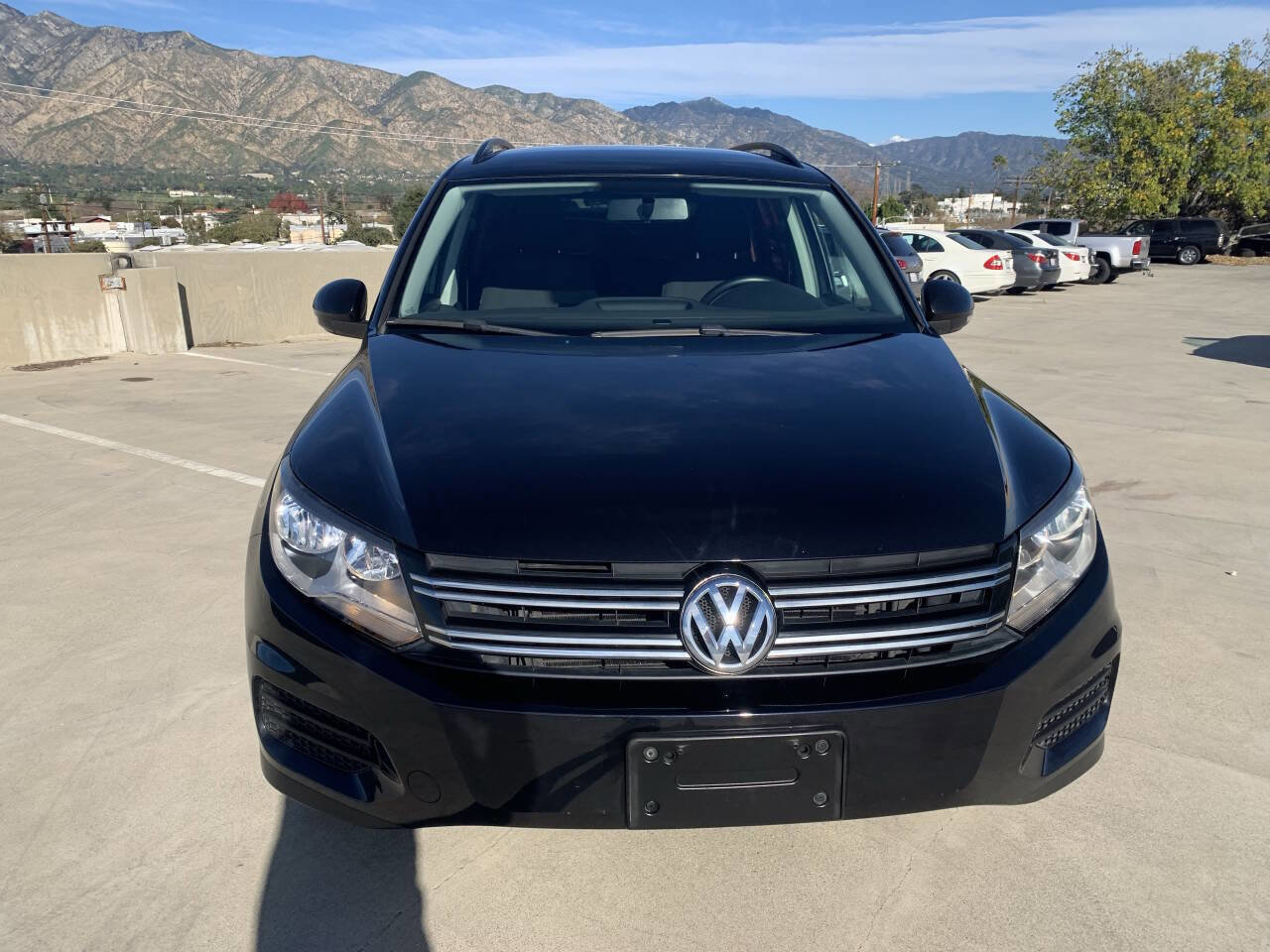 Used 2015 Volkswagen Tiguan S image 7