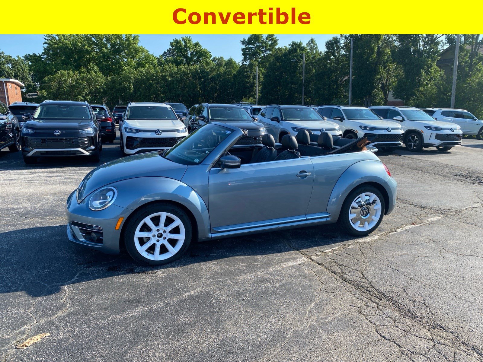 Used 2019 Volkswagen Beetle 2.0T Final Edition SEL FWD image 35