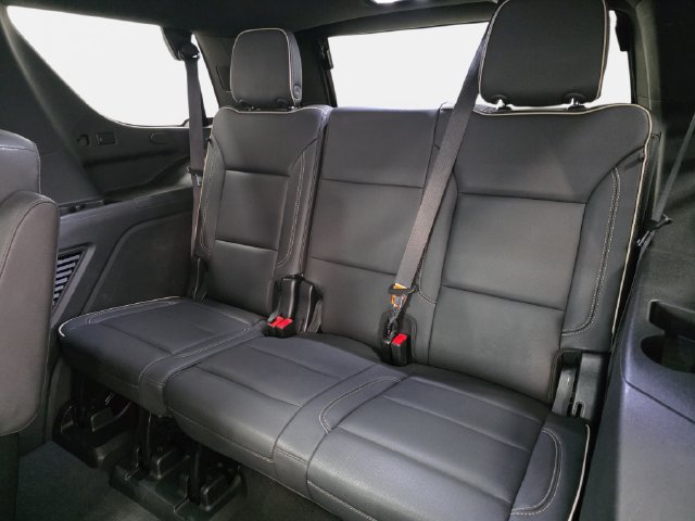 Used 2023 Chevrolet Tahoe Premier w/ Advanced Technology Package AWD/4WD image 37