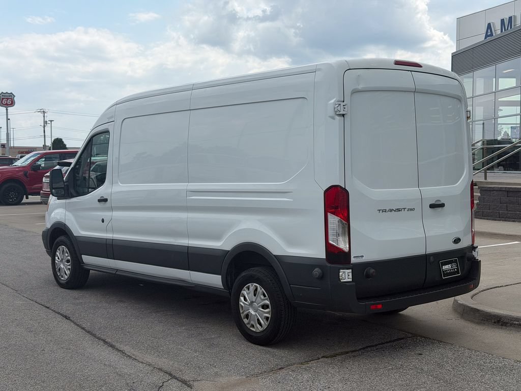 Used 2015 Ford Transit 250 148 Medium Roof w/ Interior Upgrade Package RWD image 4