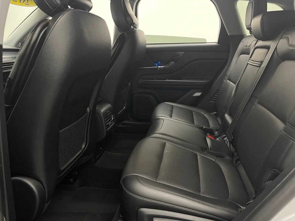 Used 2020 Lincoln Corsair AWD w/ Equipment Group 101A image 39