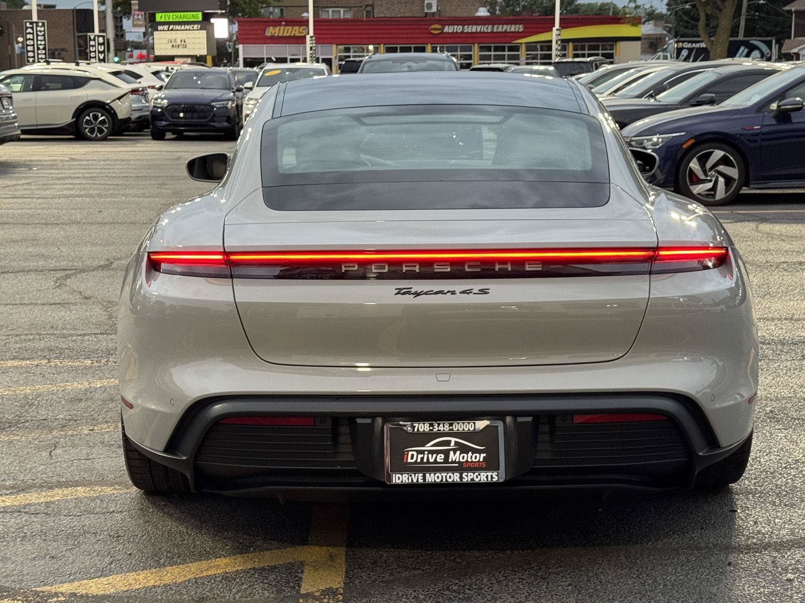 Used 2023 Porsche Taycan 4S w/ Premium Package AWD/4WD image 10