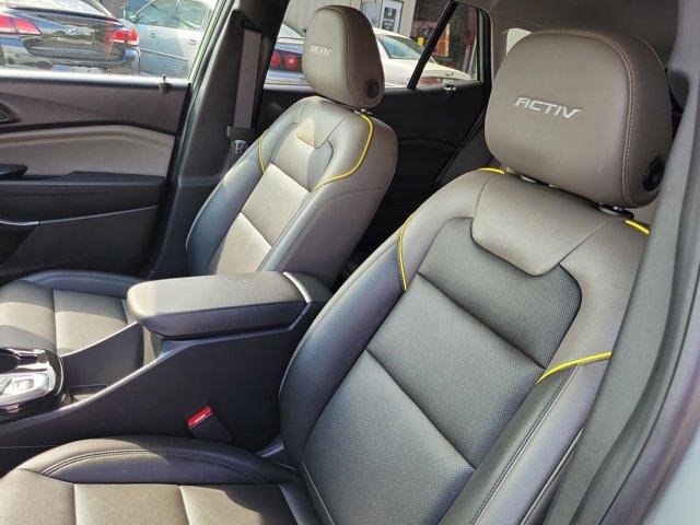 Used 2025 Chevrolet Trax ACTIV w/ Driver Confidence Package image 18
