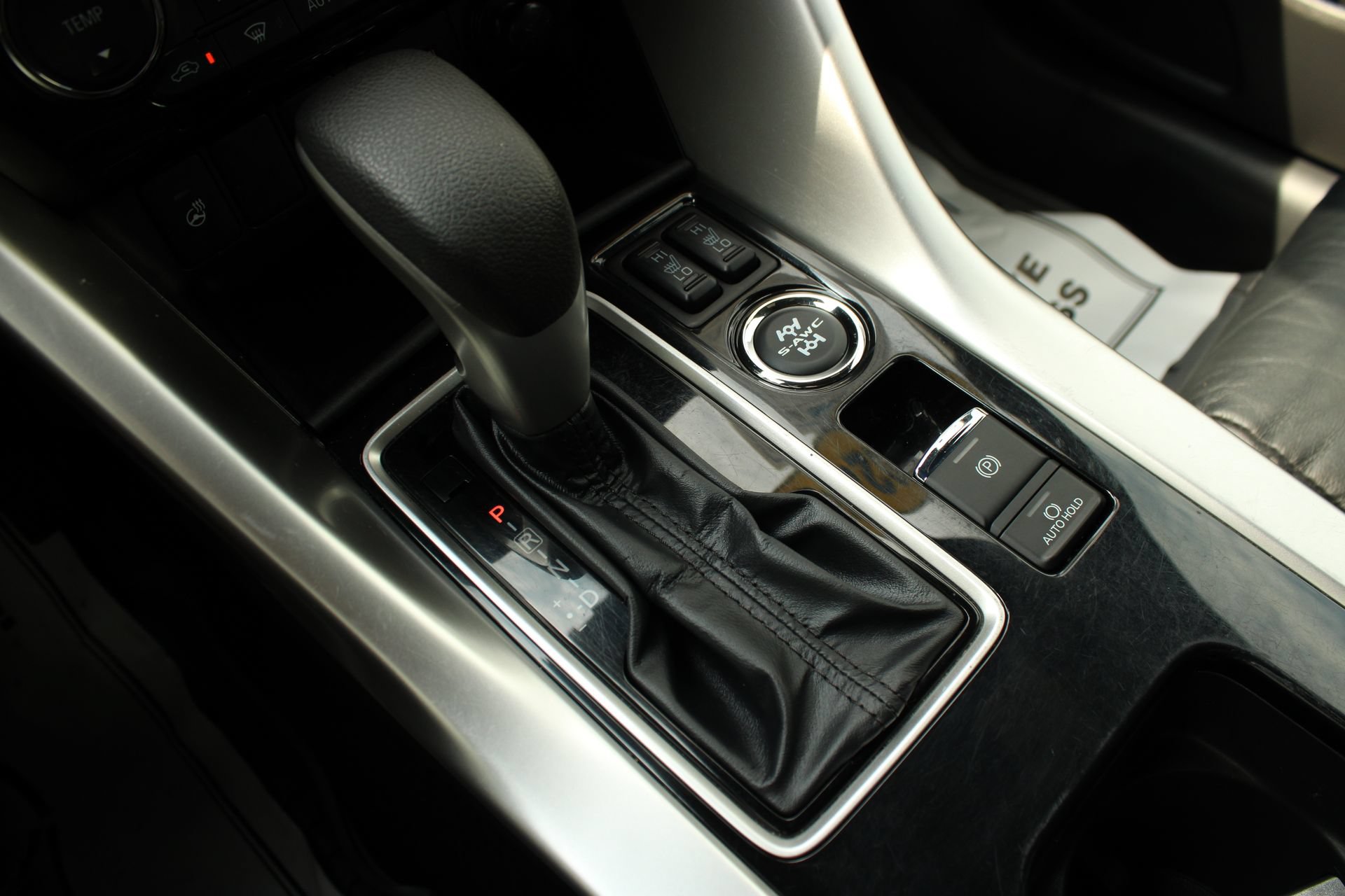 Used 2024 Mitsubishi Eclipse Cross SEL AWD/4WD image 48