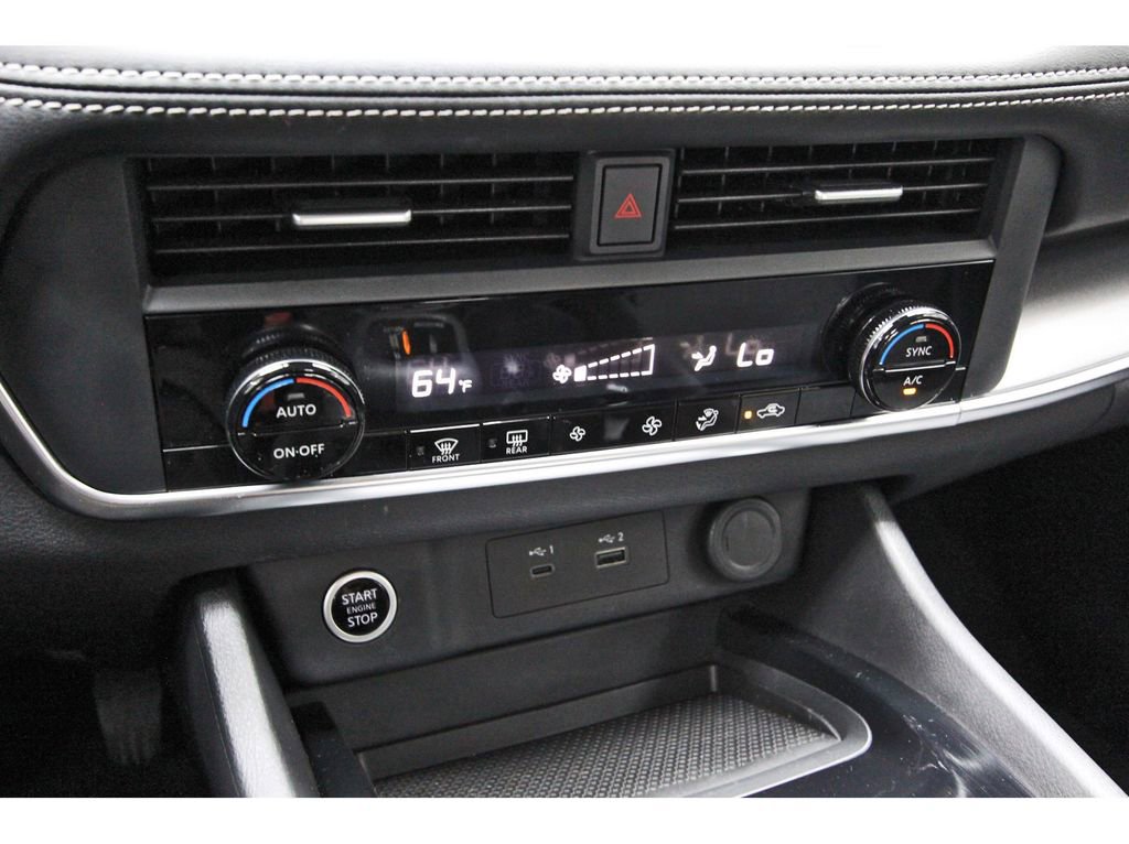 Used 2023 Nissan Rogue SV FWD image 26
