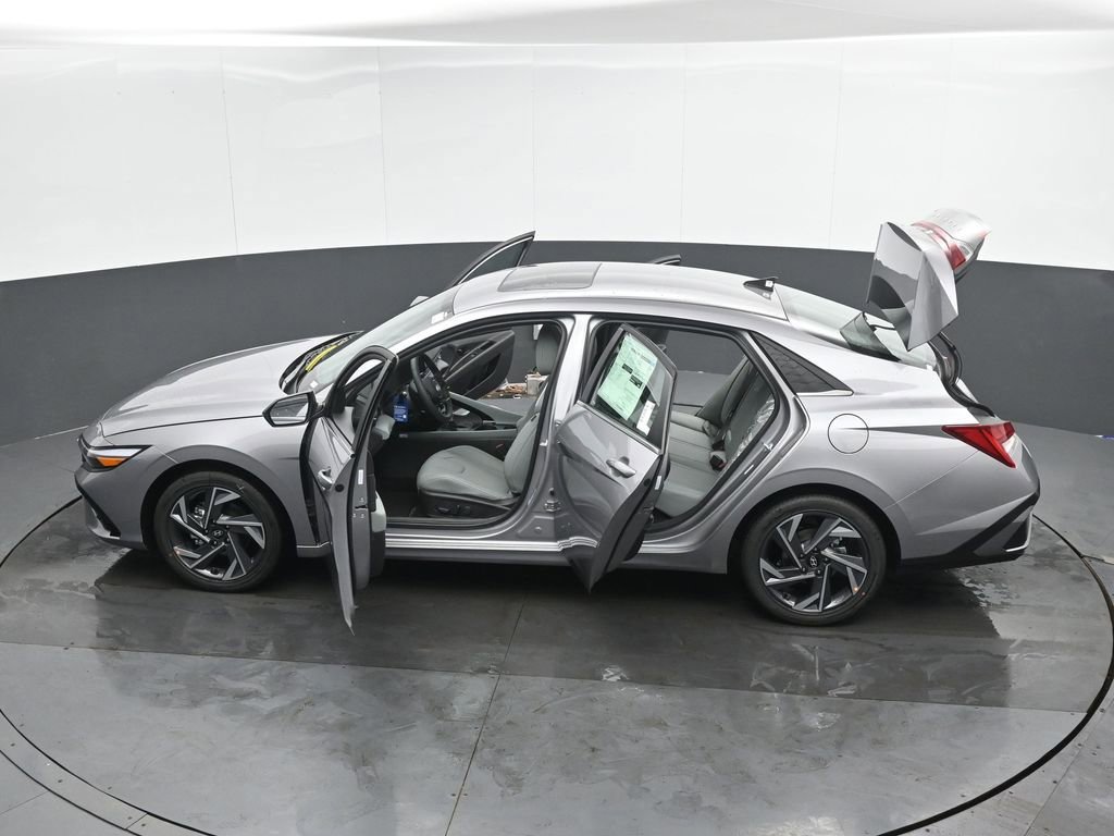 New 2026 Hyundai Elantra Limited w/ Cargo Package image 55