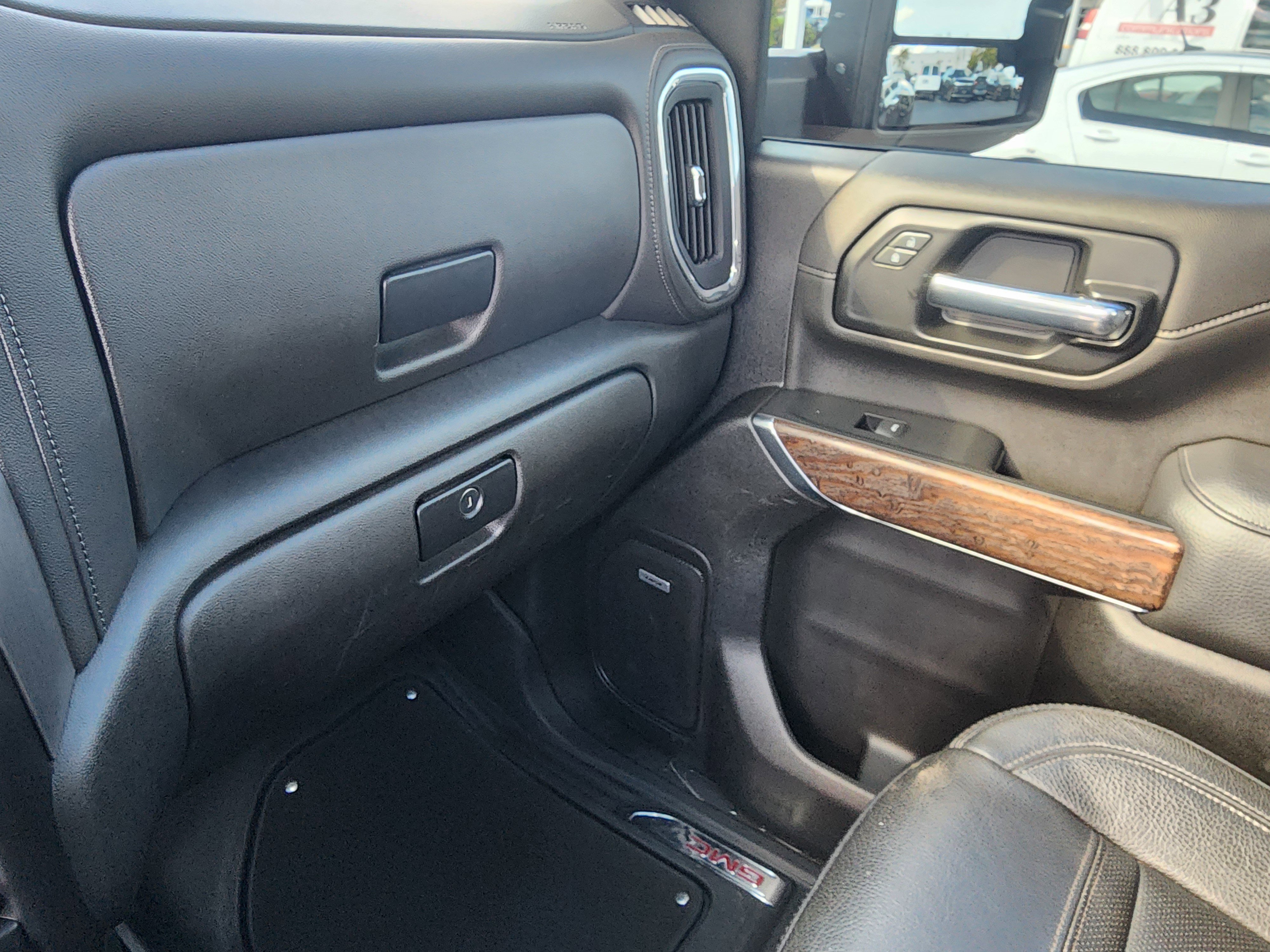 Used 2022 GMC Sierra 3500 Denali image 38