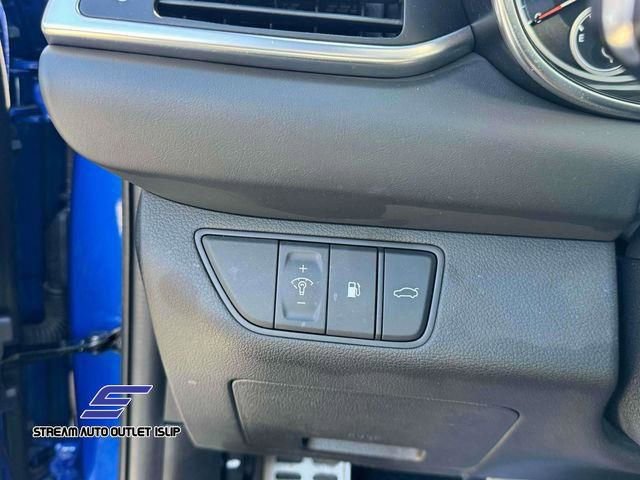 Used 2023 Genesis G70 2.0T w/ Sport Prestige Package image 24