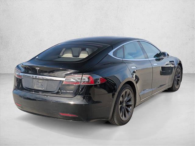 Used 2020 Tesla Model S Long Range Plus image 5