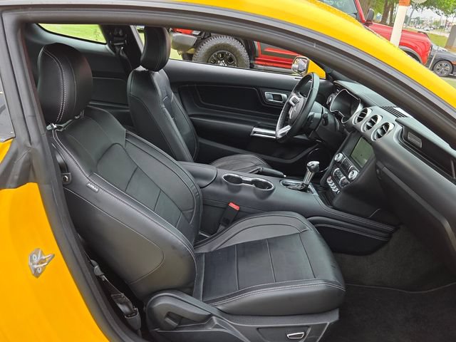Used 2018 Ford Mustang GT Premium w/ Equipment Group 401A RWD image 19