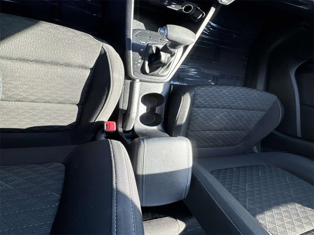 Used 2019 Kia Rio S w/ Technology Package image 40