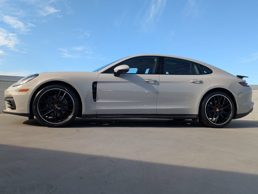 Certified 2019 Porsche Panamera image 2