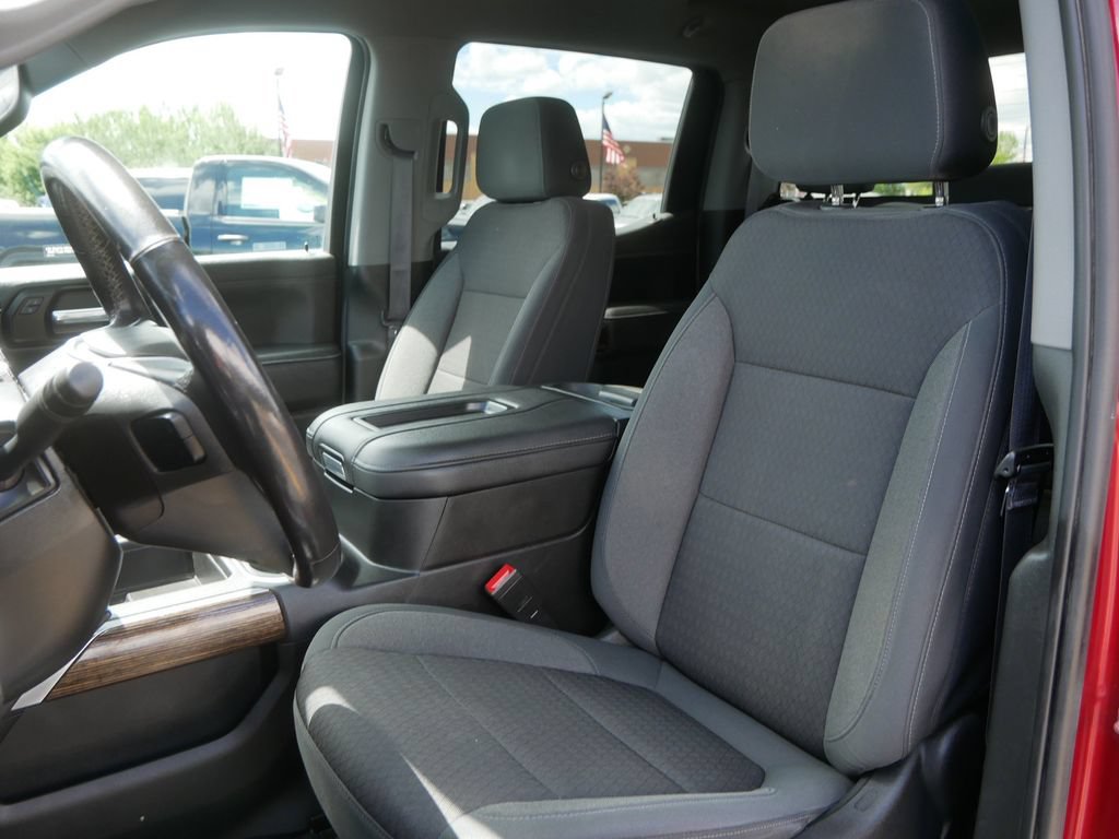 Used 2021 GMC Sierra 1500 Elevation w/ LPO, Elevation Black Package AWD/4WD image 2