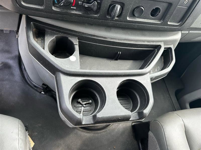 Used 2018 Ford E-350 and Econoline 350 Super Duty image 27
