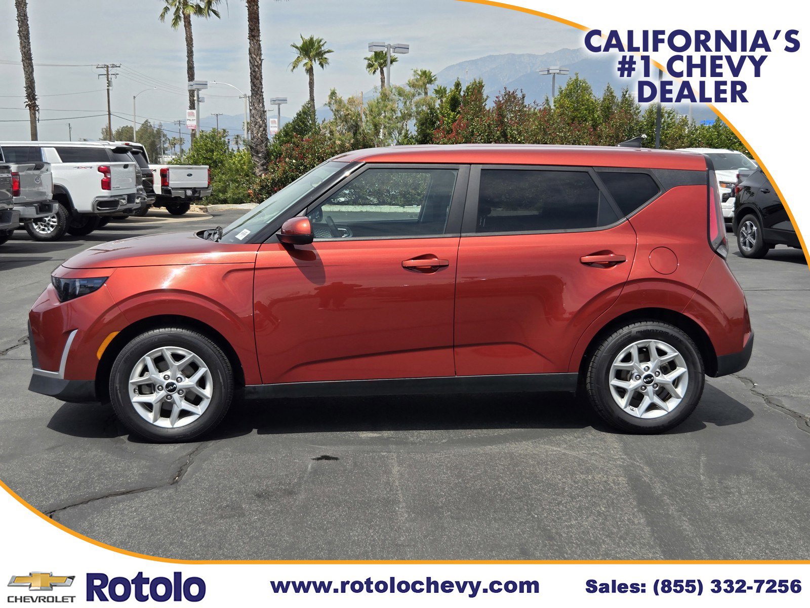 Used 2023 Kia Soul LX w/ LX Technology Package image 4