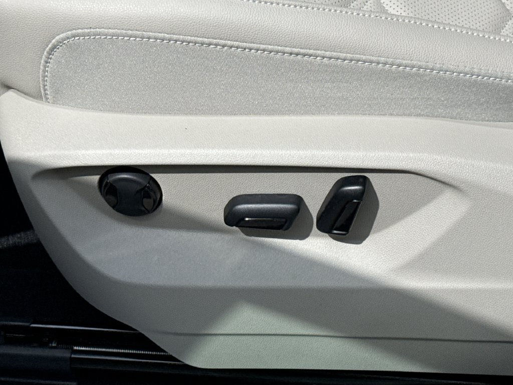 New 2026 Volkswagen Atlas SE AWD/4WD image 14