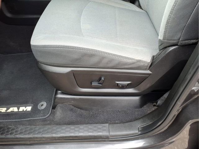Used 2019 RAM 3500 Big Horn image 18