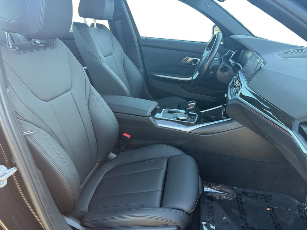 Used 2021 BMW 330i xDrive Sedan w/ Convenience Package image 15