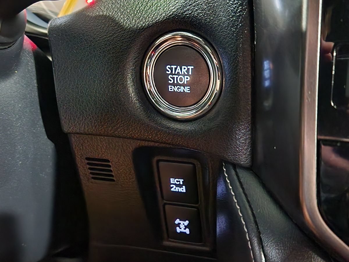 Used 2022 Lexus GX 460 w/ Black Line Special Edition AWD/4WD image 40