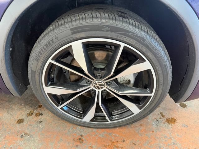 Used 2022 Volkswagen Tiguan SEL R-Line AWD/4WD image 7