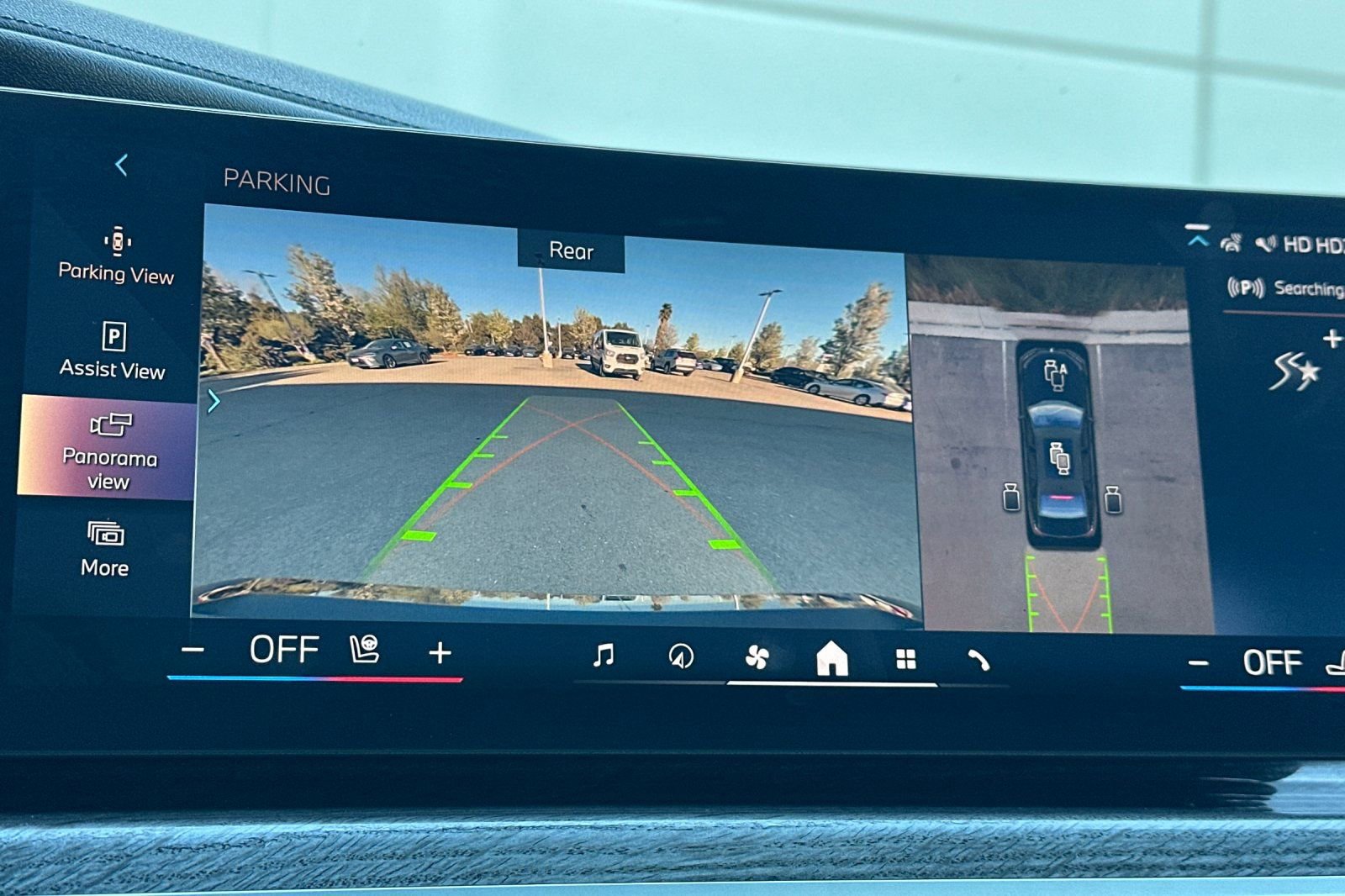 Used 2025 BMW 740i RWD image 26